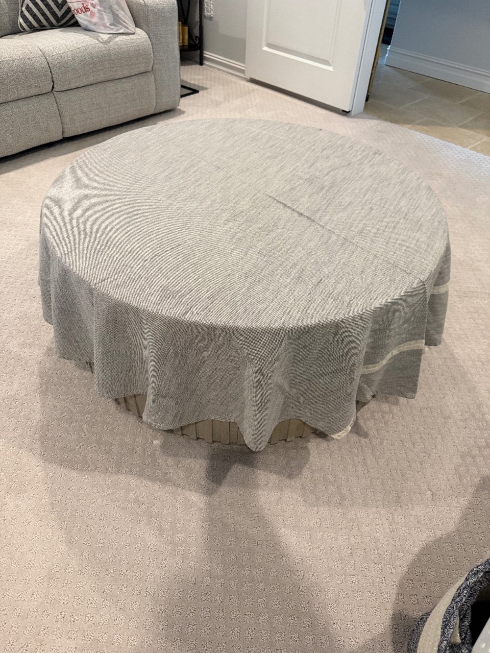 Better Homes & Garden 70" Round Table Clothe